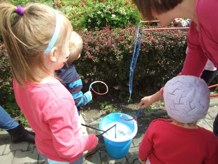 G6 dzien dziecka pod teatrem ludowym oraz pod muzeum prl